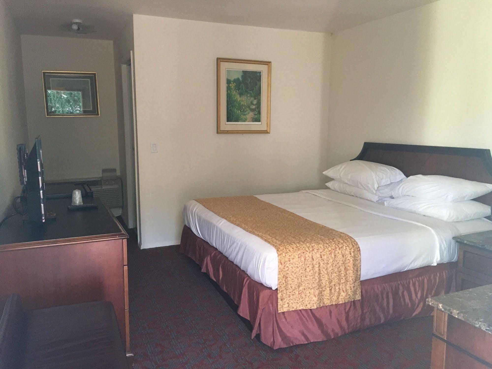Waterford Inn 外观 照片